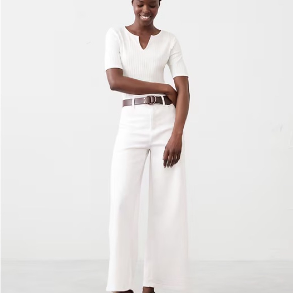 Banana Republic White Ribbed Short Sleeve Notch Neck Tee